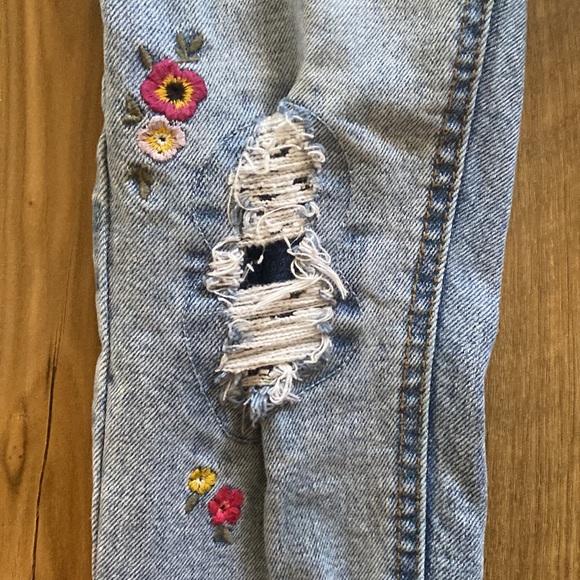 Set of Toddler 4T jeans. - Picture 2 of 7